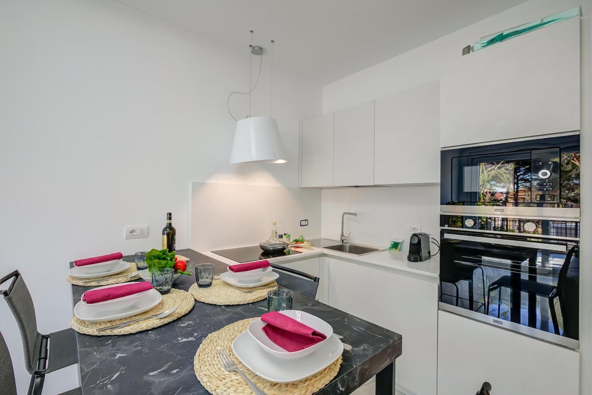 Beachy Vibes- 900M From The Beach - Happy Rentals Marina dʼMarina dʼAndora Buitenkant foto