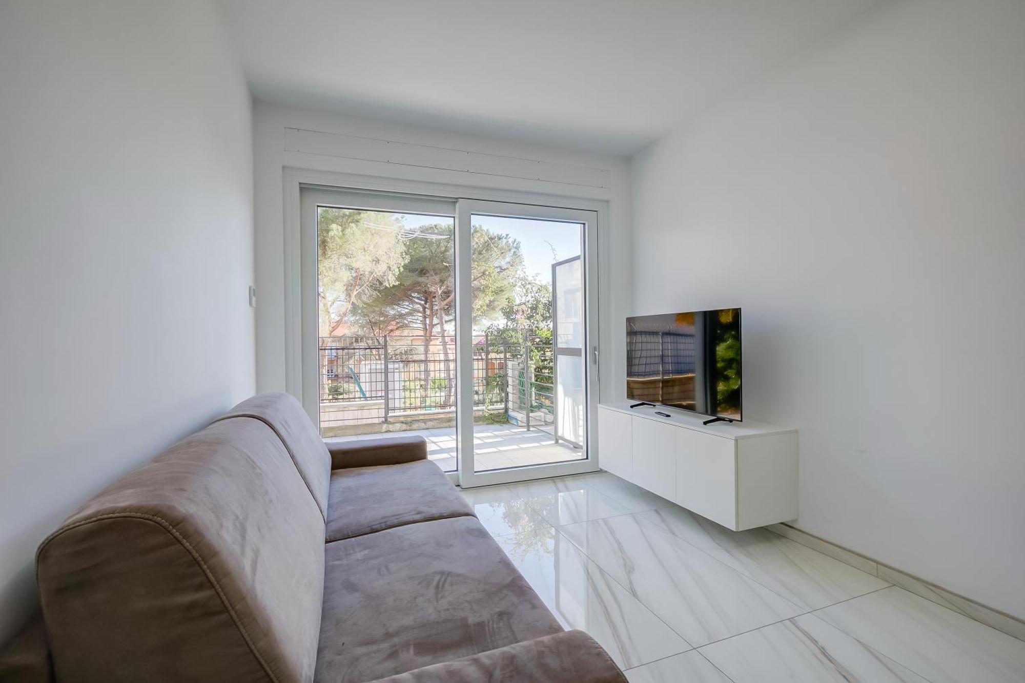 Beachy Vibes- 900M From The Beach - Happy Rentals Marina dʼMarina dʼAndora Buitenkant foto