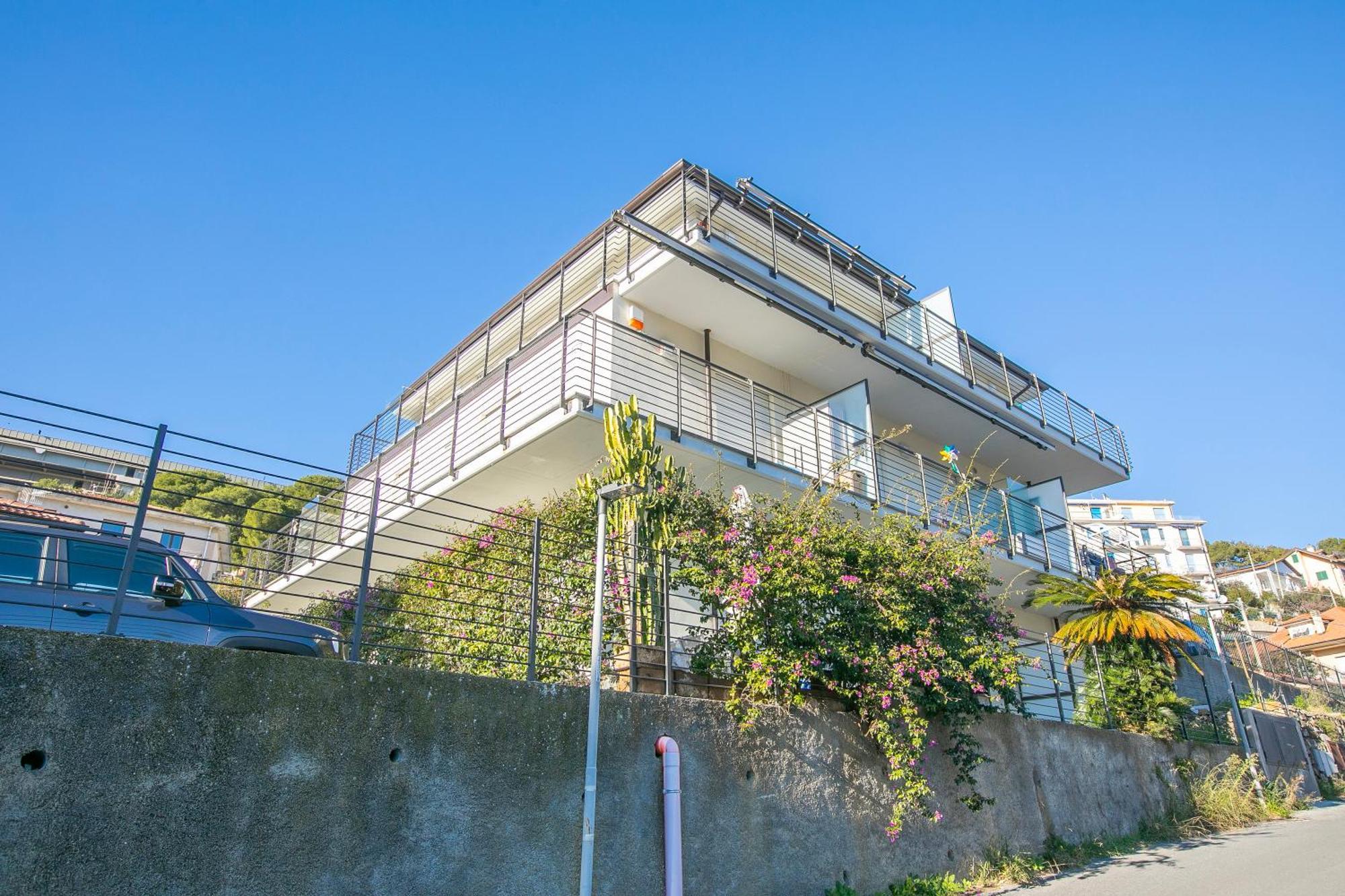 Beachy Vibes- 900M From The Beach - Happy Rentals Marina dʼMarina dʼAndora Buitenkant foto